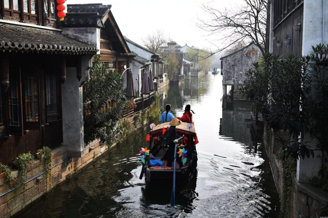 找一篇爱情文章 《香烟的味道》-探索问题 答案不藏